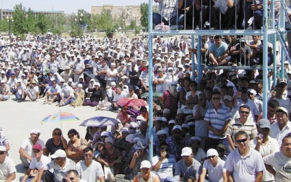 KAZAJSTÁN Los obreros de Kazajstán se levantan contra el régimen&nbsp;corrupto