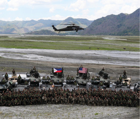 No to the escalation of war! No to war against the Chinese people! French troops out of the South China Sea!