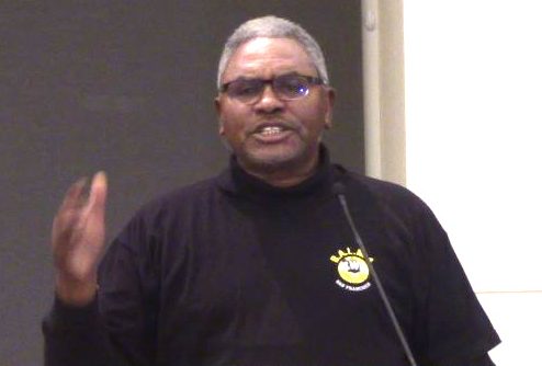 ESTADOS UNIDOS “La necesidad de una política independiente se resiente fuertemente” Entrevista con Clarence Thomas, antiguo presidente de la sección local 19 del sindicato de estibadores de la costa Oeste de los Estados&nbsp;Unidos.