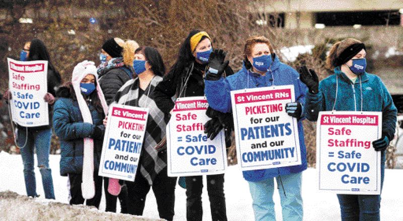 ESTADOS UNIDOS 800 enfermeras en huelga durante 122 días